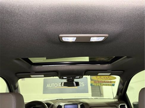 Used 2022 GMC Sierra 3500 Denali image 23