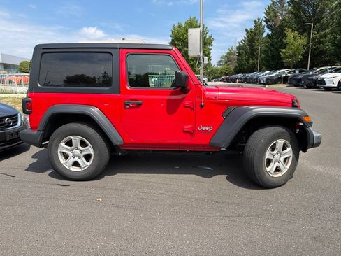 Used 2019 Jeep Wrangler Sport AWD/4WD image 5