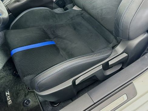 Used 2025 Subaru BRZ tS image 19