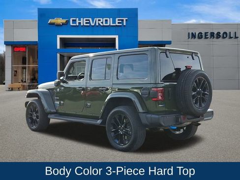 Used 2022 Jeep Wrangler Unlimited Sahara w/ Cold Weather Group image 5
