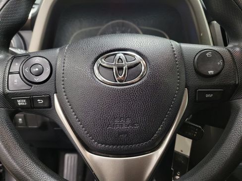 Used 2015 Toyota RAV4 LE FWD image 22