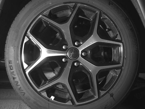 Used 2025 Jeep Compass Limited image 15