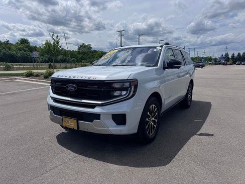 Certified 2025 Ford Expedition Platinum AWD/4WD image 2