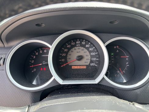 Used 2010 Toyota Tacoma 2WD Access Cab image 10