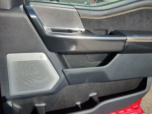 Used 2024 Ford F350 Platinum image 14