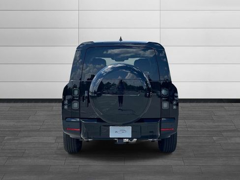 New 2026 Land Rover Defender 130 S AWD/4WD image 4