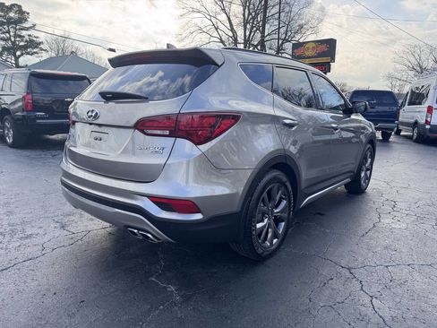 Used 2017 Hyundai Santa Fe Sport image 6