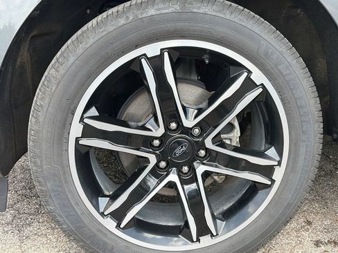 Used 2020 Ford Expedition Limited w/ Equipment Group 303A AWD/4WD image 36