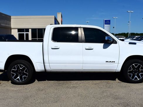 Used 2025 RAM 1500 Laramie AWD/4WD image 2