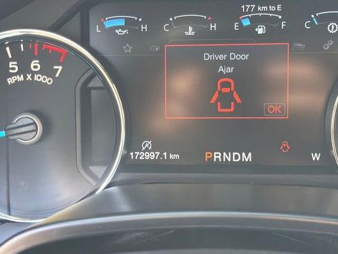 Used 2019 Ford F150 Lariat w/ Equipment Group 502A Luxury AWD/4WD image 17