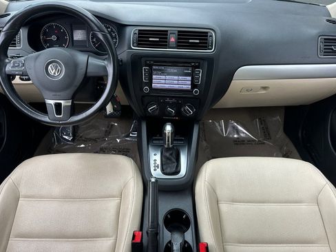 Used 2012 Volkswagen Jetta TDI image 16