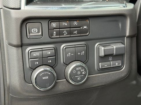 Used 2025 Chevrolet Tahoe RST w/ Sun And Tow Package AWD/4WD image 13