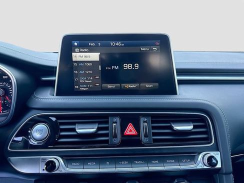 Used 2021 Genesis G70 2.0T image 15