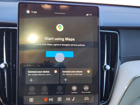 New 2026 Volvo XC60 B5 Ultra w/ Protection Package Premier image 13