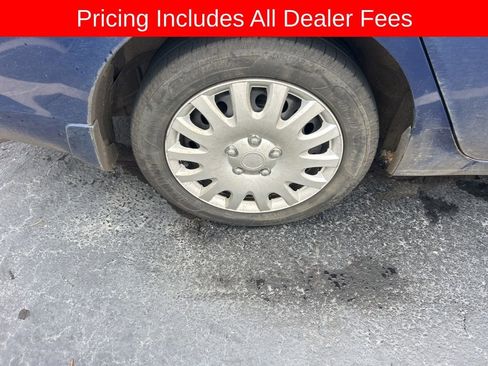 Used 2016 Nissan Sentra S FWD image 2