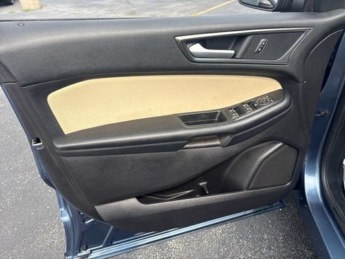 Used 2018 Ford Edge SE AWD/4WD image 24