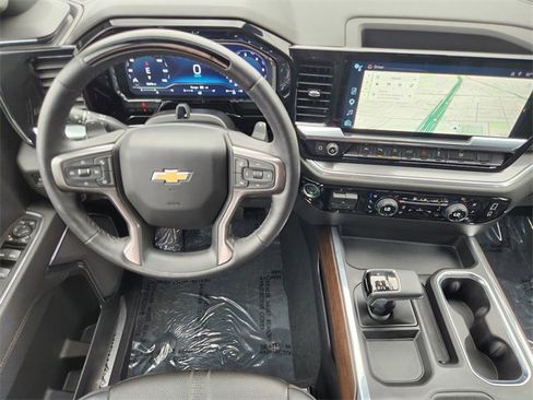 Used 2025 Chevrolet Silverado 1500 High Country w/ High Country Premium Package AWD/4WD image 29