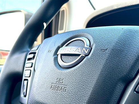 Used 2024 Nissan Frontier SV w/ Technology Package RWD image 30