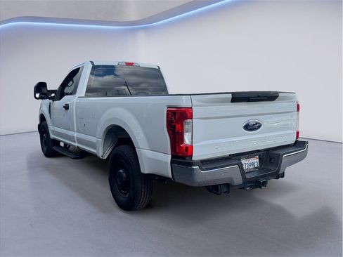Used 2017 Ford F250 XL image 4