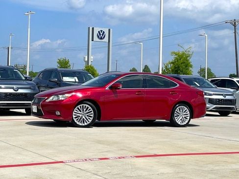 Used 2013 Lexus ES 350 w/ Luxury Pkg FWD image 1