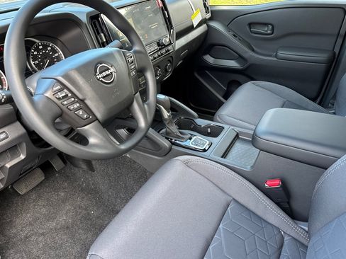 New 2026 Nissan Frontier SV w/ Tow Package image 7