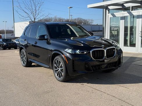 New 2026 BMW X5 M60i image 1