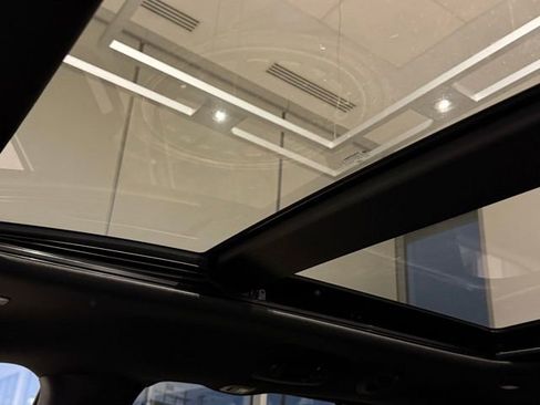 New 2026 Chrysler Pacifica Limited w/ S Appearance Package image 21