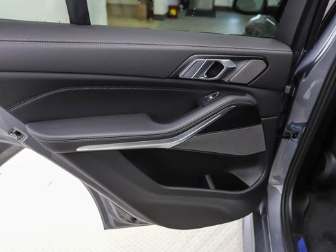 New 2026 BMW X5 xDrive40i w/ M Sport Package image 18