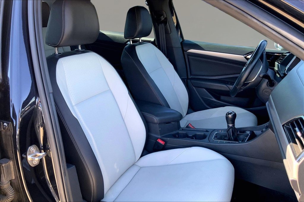 Used 2020 Volkswagen Jetta R-Line FWD image 7