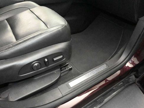 Used 2017 GMC Acadia SLT AWD/4WD image 31