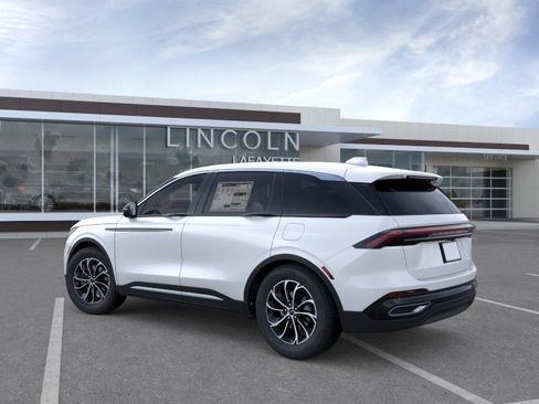 New 2026 Lincoln Nautilus Premier AWD/4WD image 4