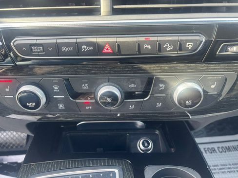 Used 2017 Audi Q7 3.0T Premium Plus AWD/4WD image 30