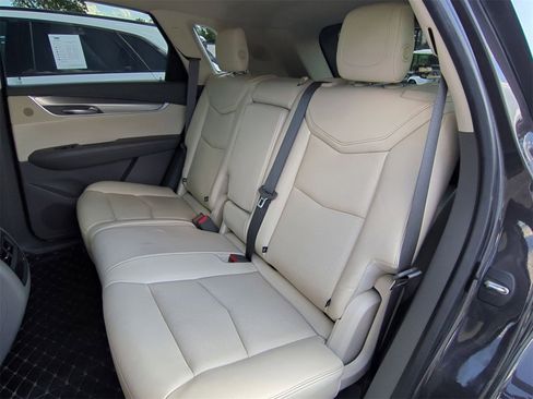 Certified 2018 Cadillac XT5 Luxury w/ Driver Awareness Package image 24