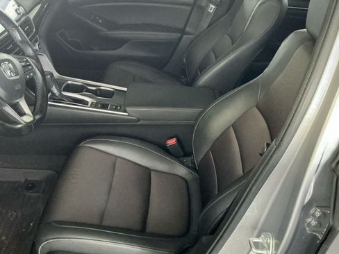 Used 2022 Honda Accord Sport image 7