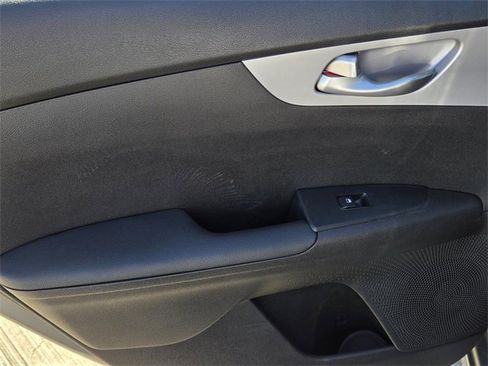 Certified 2024 Kia Forte LXS image 9