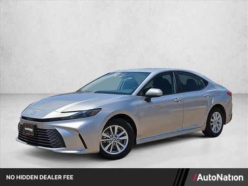 Used 2025 Toyota Camry LE w/ Convenience Package AWD/4WD image 1