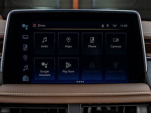 Used 2024 Chevrolet Suburban High Country w/ Advanced Technology Package AWD/4WD image 23