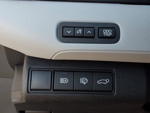 New 2026 Subaru Solterra Premium image 38