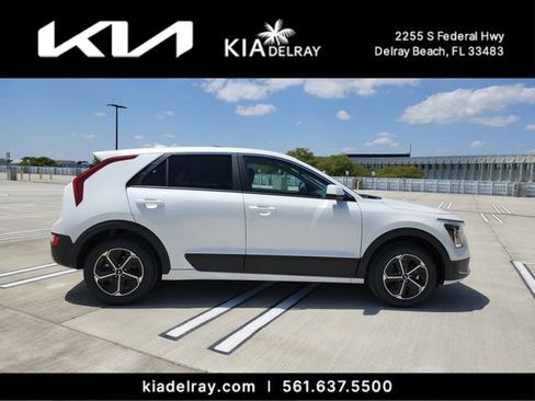 New 2026 Kia Niro LX FWD image 2