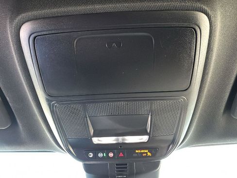 Used 2025 Buick Enclave Preferred image 20