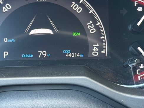 Used 2024 Toyota RAV4 XLE AWD/4WD image 33