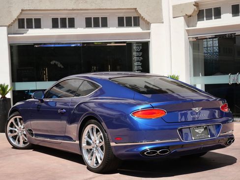 Used 2022 Bentley Continental GT AWD/4WD image 3