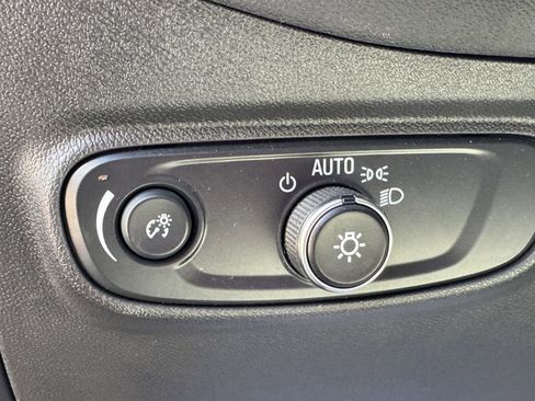 Used 2024 Chevrolet Equinox LS w/ LS Convenience Package image 13