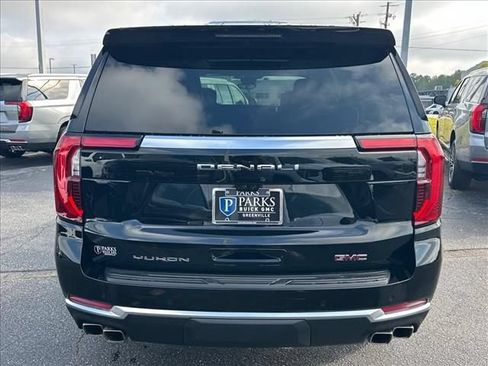 New 2026 GMC Yukon Denali w/ Denali Reserve Package AWD/4WD image 10