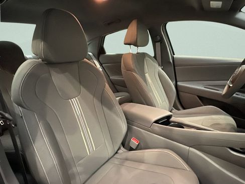 New 2026 Hyundai Elantra Blue image 12