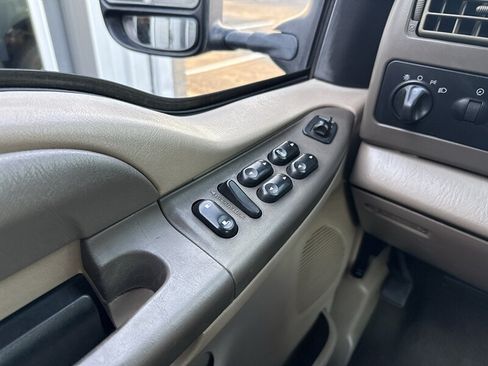Used 2004 Ford F350 XLT AWD/4WD image 38