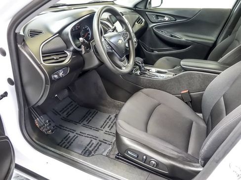 Used 2024 Chevrolet Malibu LT FWD image 14