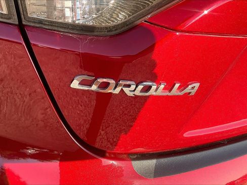 Used 2026 Toyota Corolla XLE FWD image 30