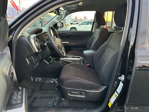 Certified 2023 Toyota Tacoma w/ Trail Edition image 11