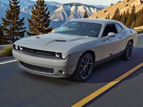Used 2023 Dodge Challenger SXT w/ Blacktop Package image 4